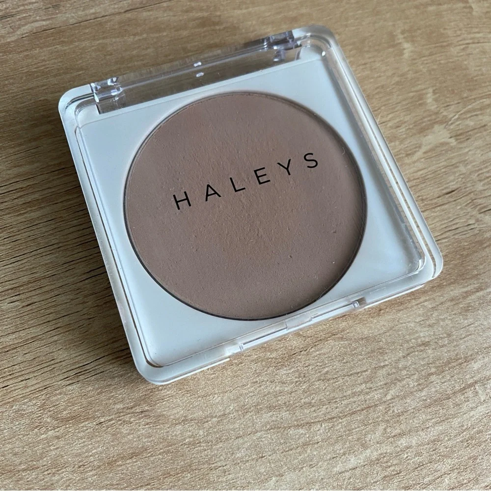 Haleys Beauty Re-Sculpt Contour Powder